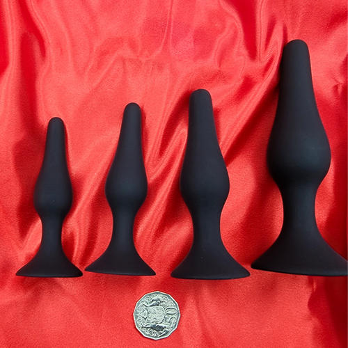 Tapered silicone anal plugs set for smooth and comfortable backdoor play.