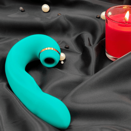 Side profile of the Luna Pulse+ showing the angled suction head and ergonomic handle for precise control.